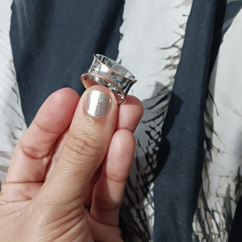 Women Silver Fashion Ring - Picture 9 of 10
